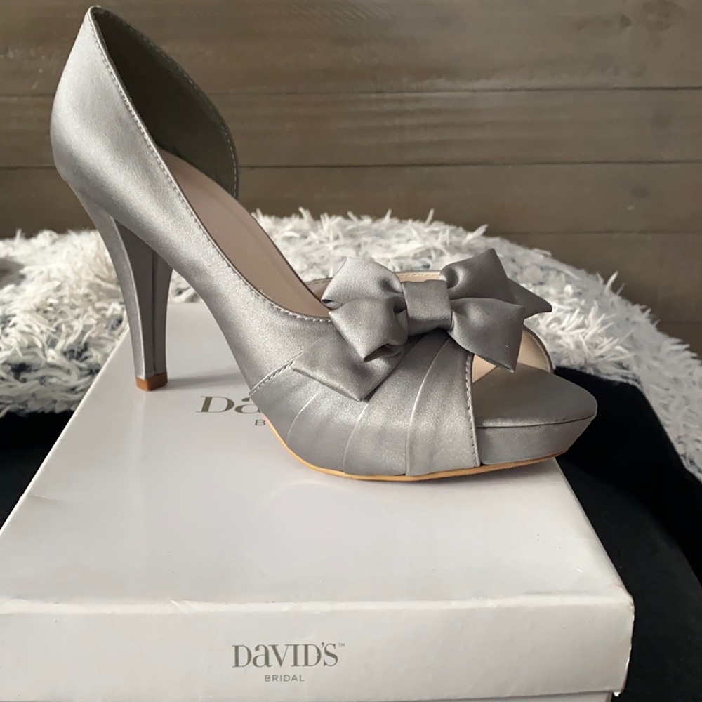 Maribelle Mercury Peep heels with bow